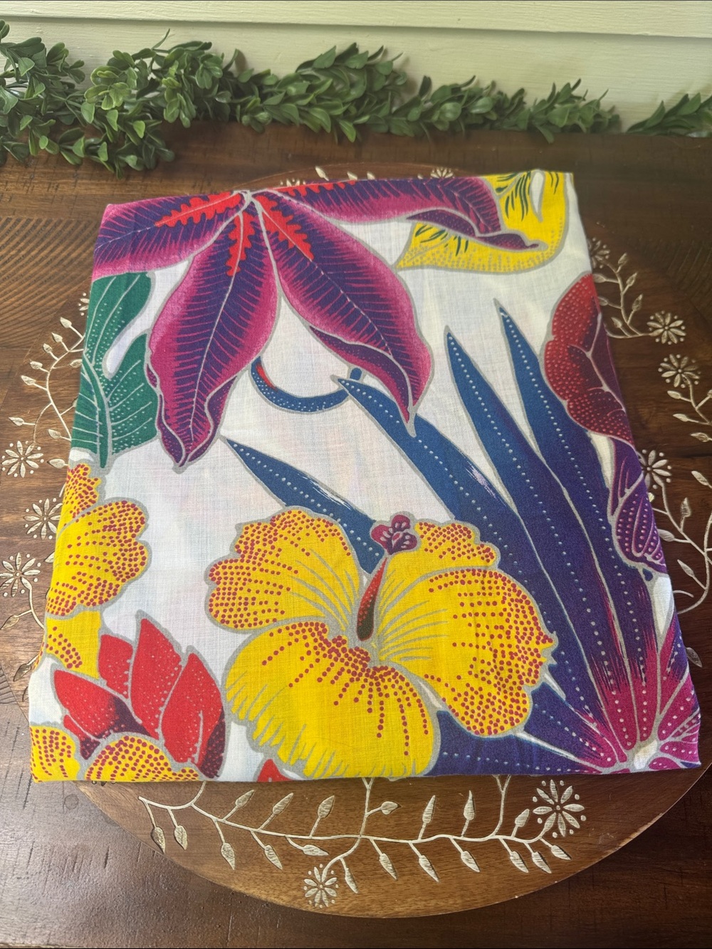1 Yard Vintage Hawaiian Fabric